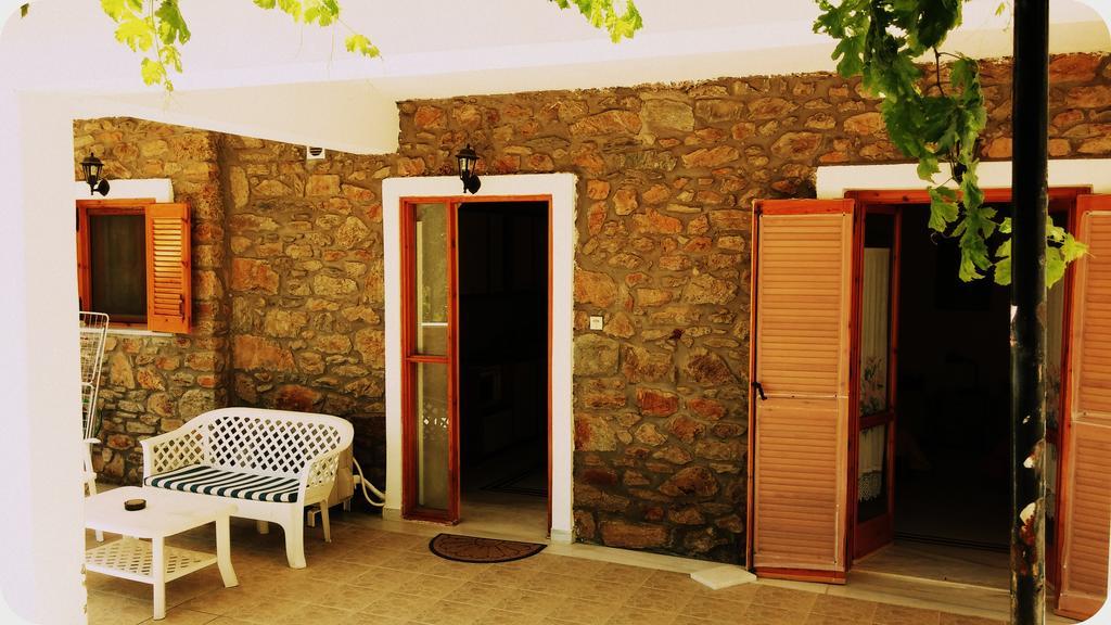 Dafni Apartments Kastri  Exterior photo